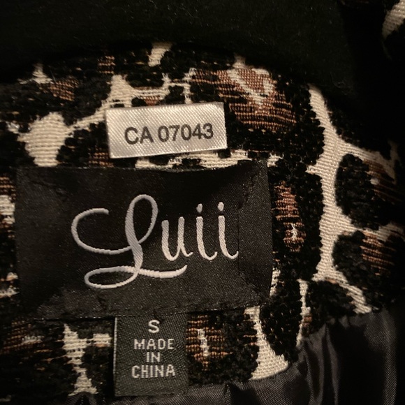 Leopard print coat - Picture 3 of 3